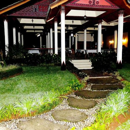 Torsina Hotel Rantepao Esterno foto